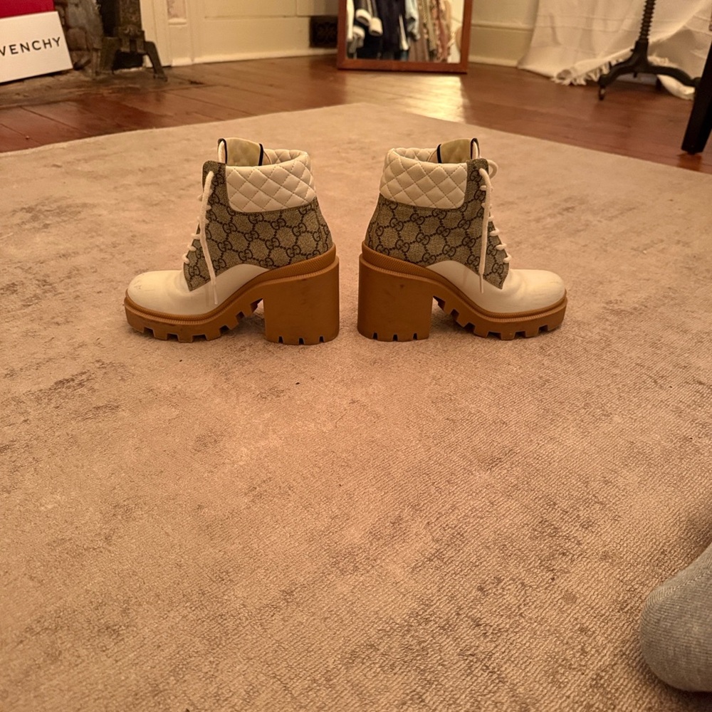 Stylish Gucci Block Heel Boots 36.5